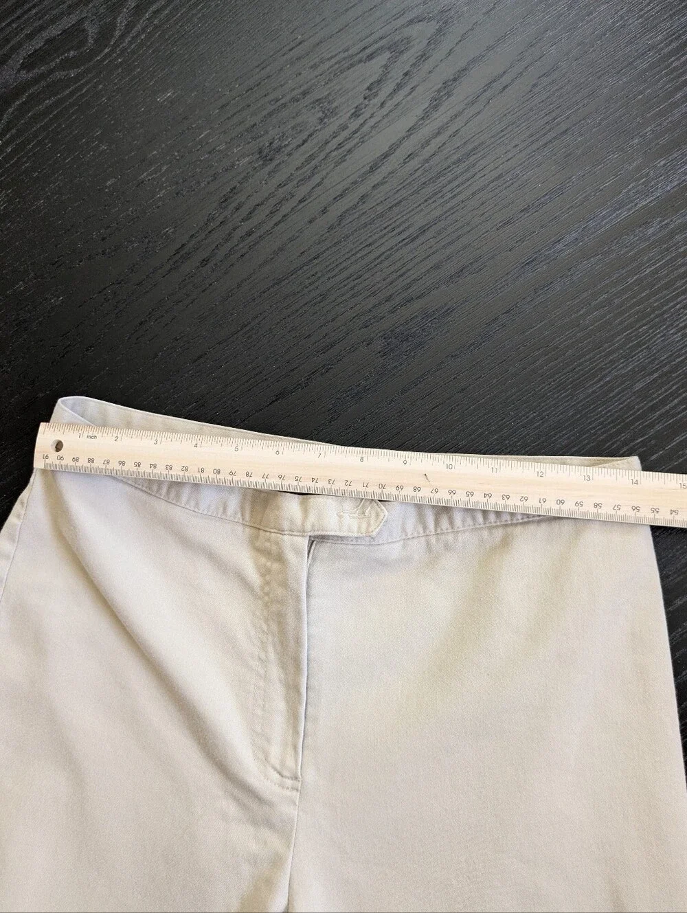 Valerie Stevens Light Beige Straight Leg Capri Pants Size 8